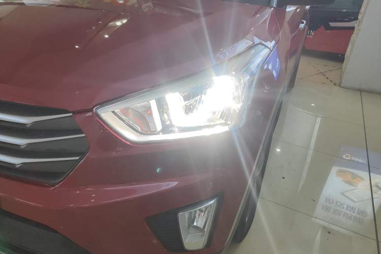 Used Hyundai ix25 2015 1.6L Automatic Two-Wheel Drive Smart GLS Trim
