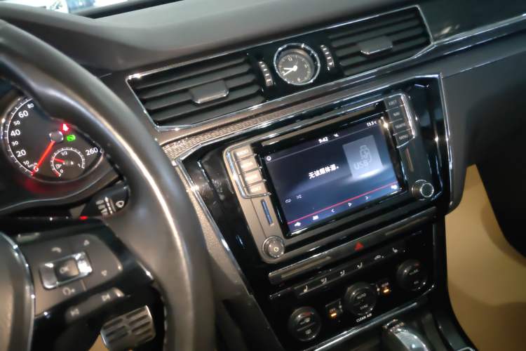 Used Volkswagen Passat 2016 330TSI DSG Prestige Edition
