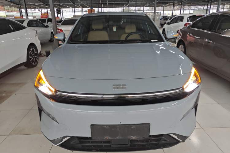 Used  L6 2023 125km PLUS
