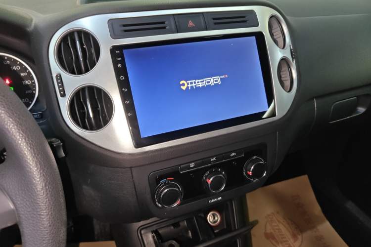 Used Volkswagen Tiguan 2017 300TSI Automatic Two-Wheel Drive Silk Road Luxury Edition
