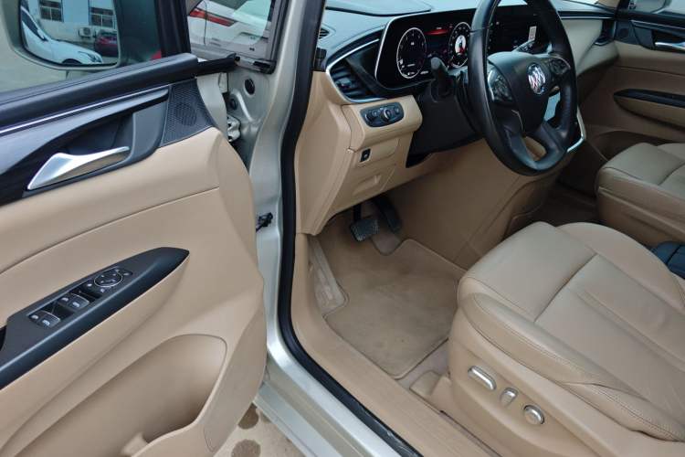 Used Buick GL8 2021 ES Land Cruiser 653T Luxury Edition