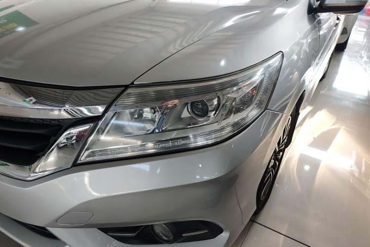 Used Honda Crider 2015 1.8L Automatic Luxury Edition
