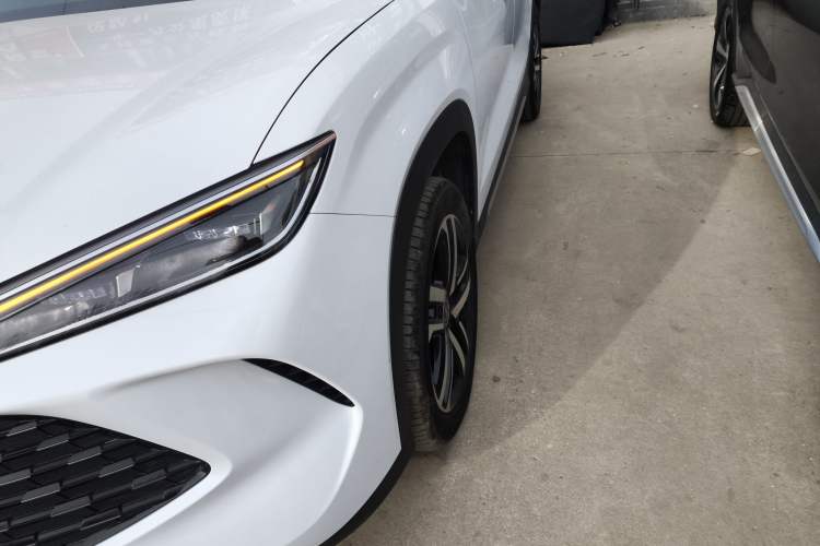 Used BYD Song L DM-i 2024 112 km Leading Edition