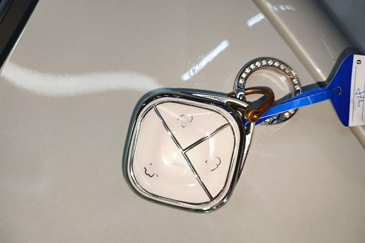 Used Wuling Bingo 2023 410 km Lingxi Deluxe Edition
