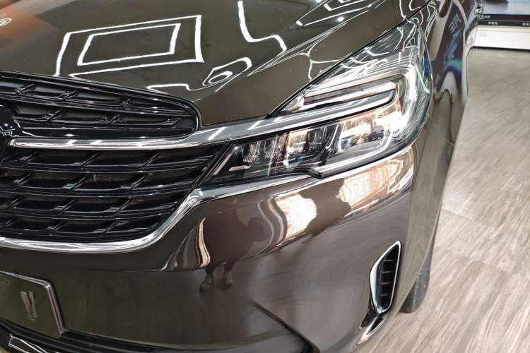 Used Buick GL8 2022 Land Business Class 652T Luxury Model
