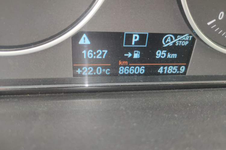 Used BMW 3 Series 2016 320i Fashion Model
