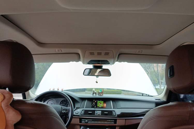 Used BMW 5 Series 2014 525Li Leading Model
