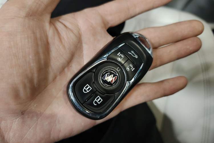 Used Buick GL8 2020 Avenir Avia Four-Seat Luxury Edition
