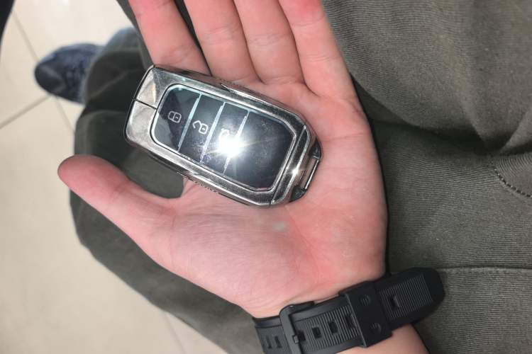 Used Toyota Crown 2015 2.0T Fashion Edition
