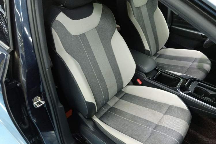 Used Volkswagen ID.4 CROZZ 2022 Long-Range PURE+ Edition