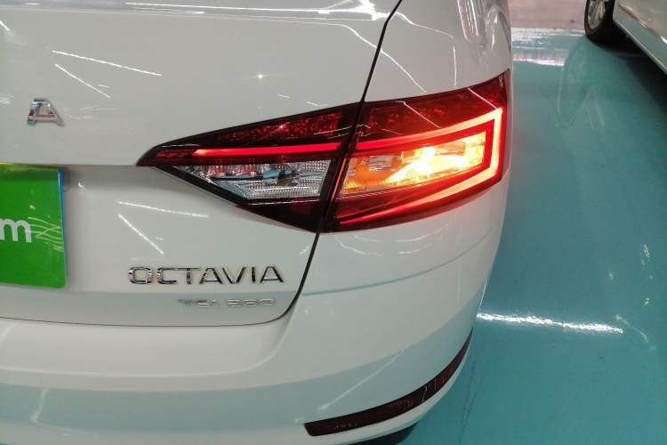 Used Skoda Octavia 2019 TSI280 DSG SmartDrive Luxury Edition China VI
