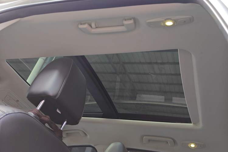 Used Ford Kuga 2017 EcoBoost 180 Two-Wheel-Drive Tiger Leap Model