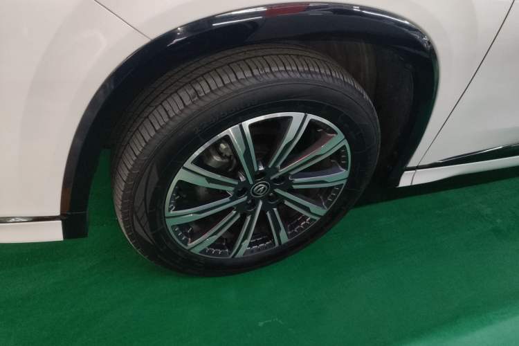 Used Changan CS75 PLUS 2023 3rd Generation 1.5T Automatic Prestige Model
