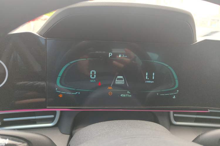 Used Hyundai Elantra 2023 1.5L CVT LUX Prestige Edition