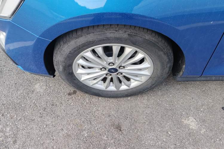 Used Ford Focus 2019 Hatchback EcoBoost 180 Automatic Trendy Model
