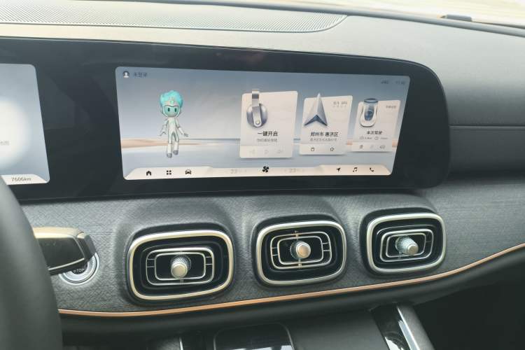 Used Chery Tiggo 9 2023 Facelift 2.0T Dual-Clutch Two-Wheel Drive Luxury Edition 5 Seats
