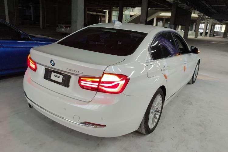 Used BMW 3 Series 2016 320Li Luxury Design Package
