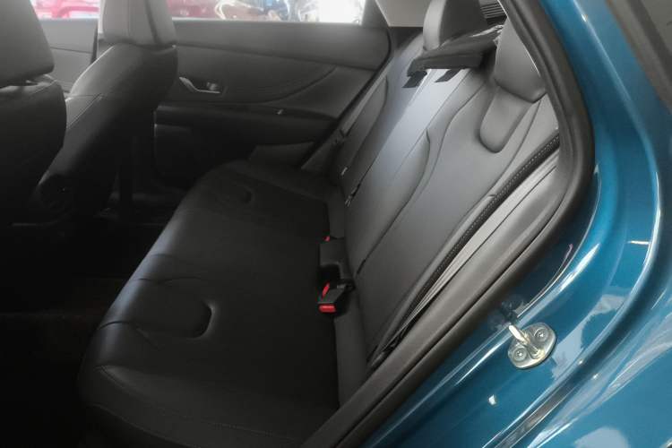 Used Hyundai Elantra 2023 1.5L CVT LUX Prestige Edition