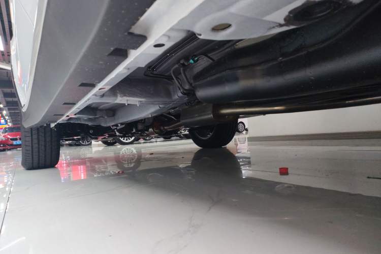 Used Roewe RX5 2025 PLUS 330TGI Automatic Trendsetting Smart Edition
