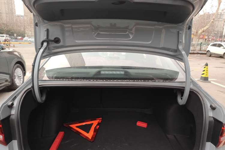 Used Volkswagen Lavida 2023 300TSI DSG Starry Sky Elite Edition
