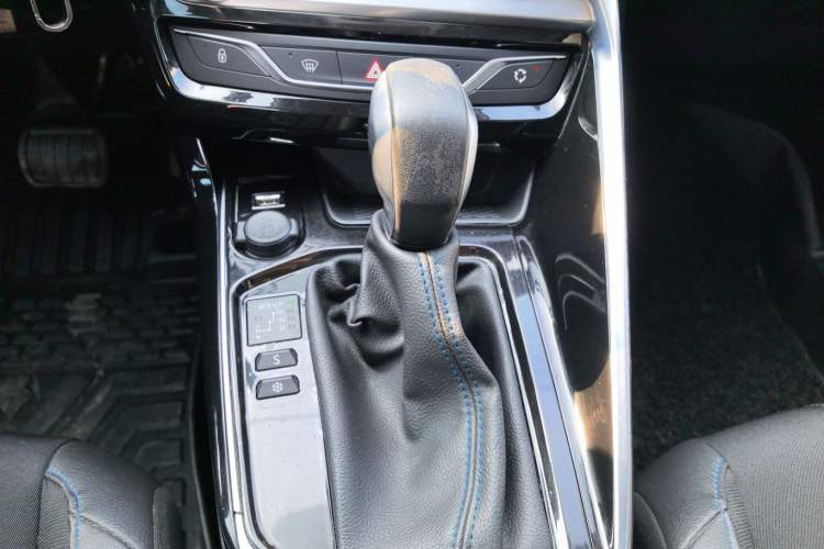 Used Peugeot 308 2016 1.6L Automatic Luxury Edition