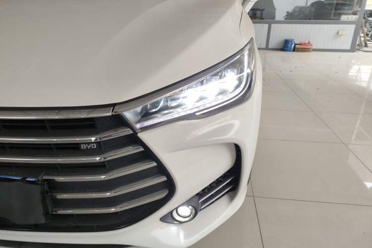 Used BYD Song MAX 2017 1.5T Manual Smart Connect Luxury 7-Seater
