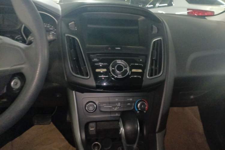 Used Ford Focus 2018 Hatchback Classic 1.6L Automatic Comfort Plus SmartDrive Edition
