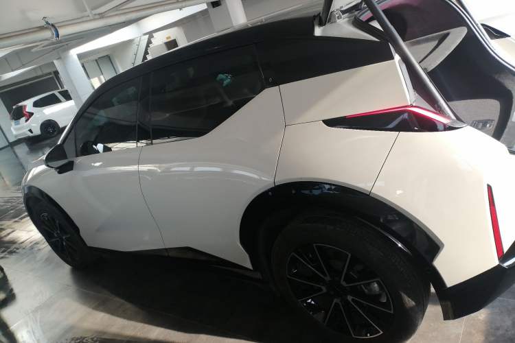 Used Zeekr X 2023 Four-Wheel-Drive YOU Edition 5 Seats