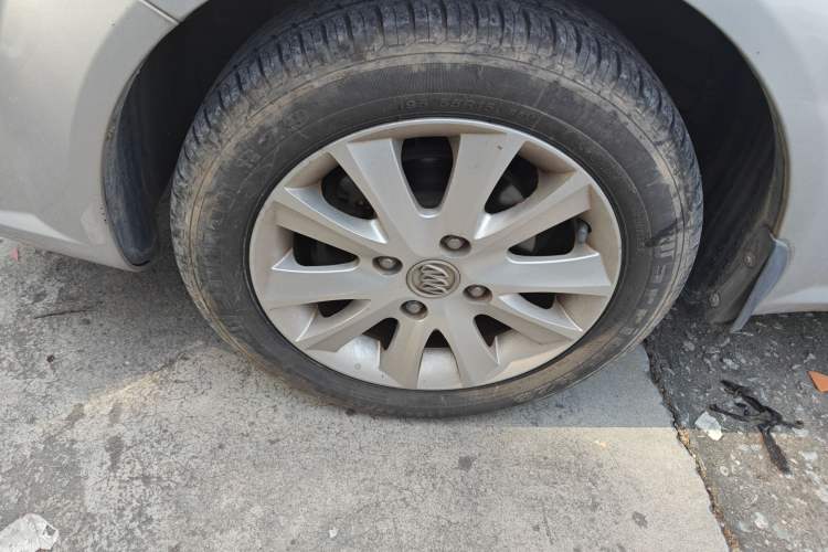 Used Buick Excelle 2013 1.5L Manual Luxury Model
