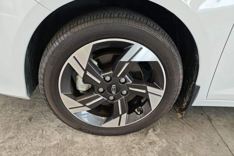 Used Geely Auto Emgrand L HiP 2022 1.5TD-DHT Pro 100KM Super Swift
