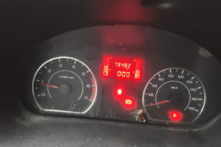 Used Wuling Rongguang 2014 1.2L S Standard Model
