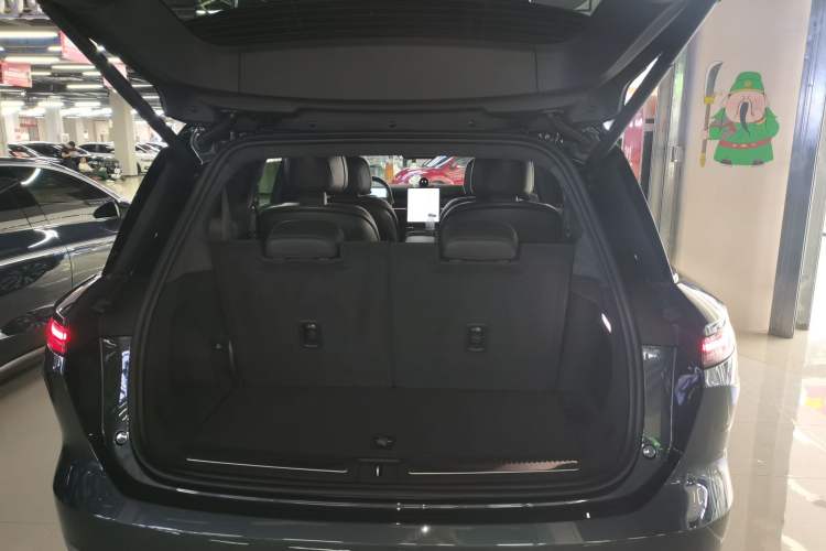 Used Nio ES8 2023 75 kWh Executive Edition
