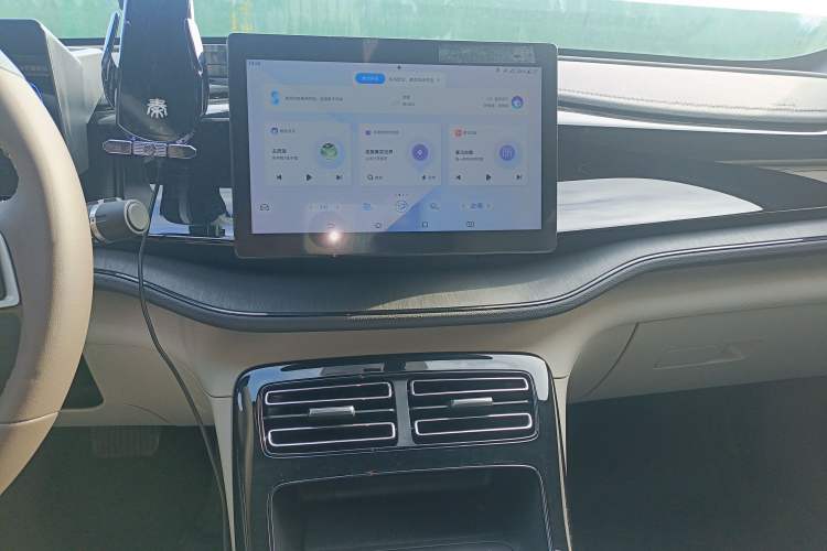 Used BYD Qin PLUS 2024 HONOR Edition DM-i 55KM Leading Model
