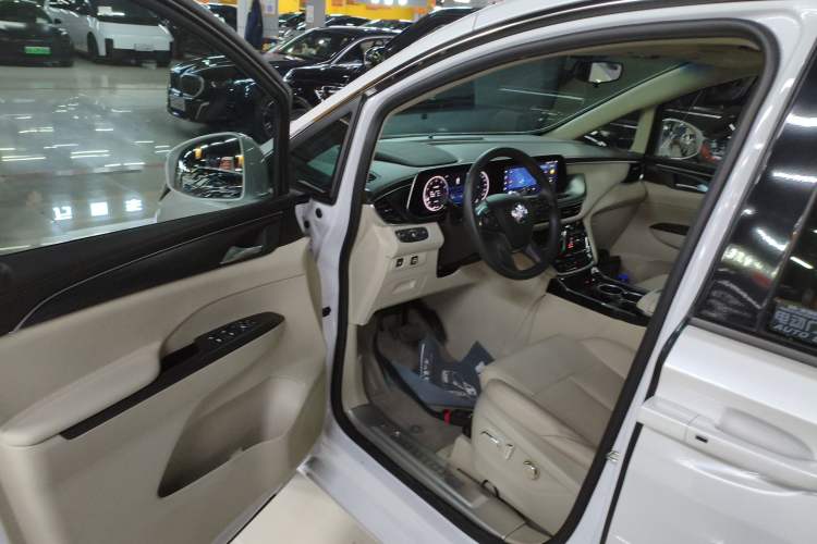 Used Buick GL8 2023 ES Lu Zun Comfort Model