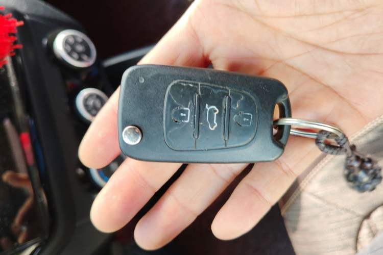 Used Kia K2 2015 Sedan 1.4L Automatic GLS
