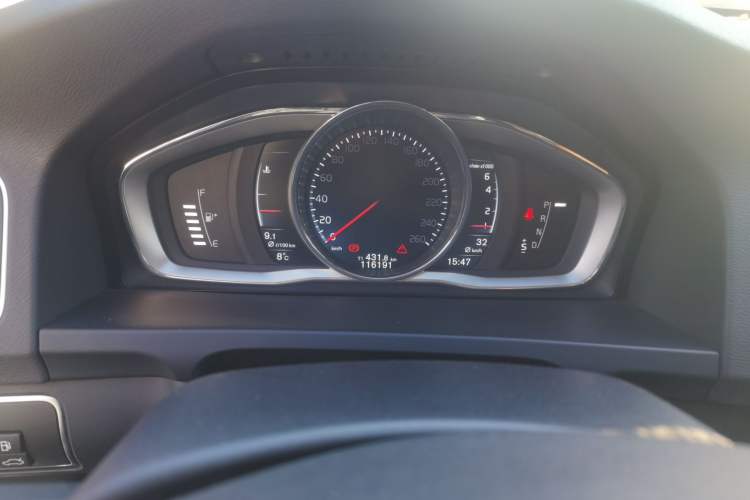 Used Volvo V60 2015 T5 Zhiya Edition