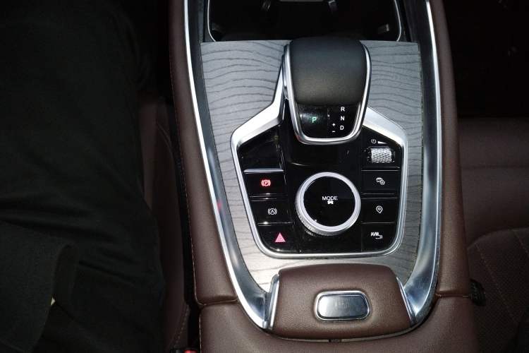 Used Chery Tiggo 8 PRO 2024 Champion Edition 290T Two-Wheel Drive Peak Version 5 Seats