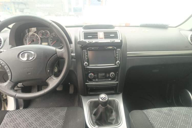 Used Haval H5 Classic 2013 Zhizun Edition 2.0L Manual Two-Wheel Drive Entry-Level Model