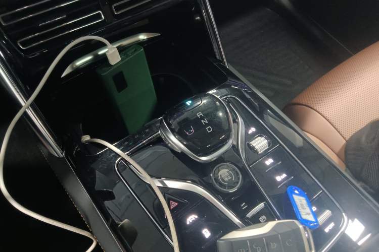 Used BYD Tang New Energy 2021 DM 2.0T Four-Wheel Drive High-Performance Luxury Model
