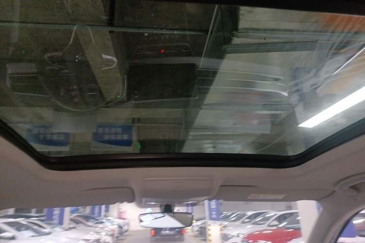 Used Volkswagen Tiguan L 2024 330TSI Automatic Two-Wheel Drive R-Line Enhanced Edition