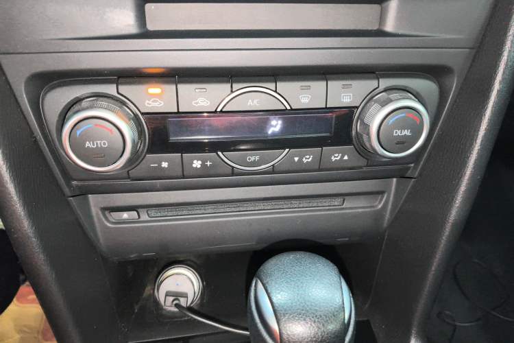 Used Mazda Mazda 3 Axela 2017 Sedan 1.5L Automatic Luxury Model Emission Standard China V