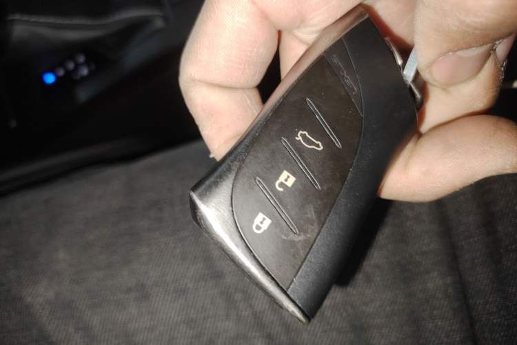 Used Lexus ES 2020 200 Excellence Edition
