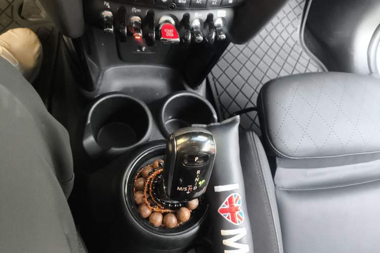 Used  MINI 2022 1.5T COOPER Artist Five-Door Edition