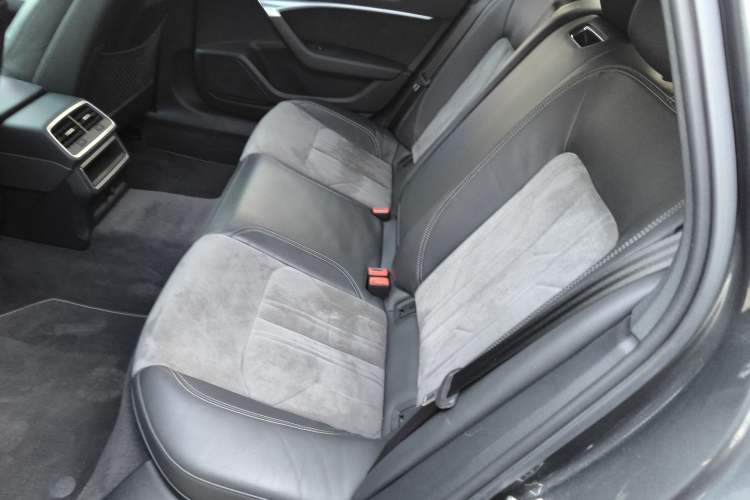 Used Audi A6L 2019 40 TFSI Luxury Dynamic Model
