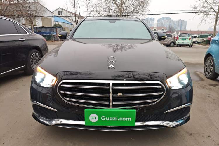 Used Mercedes-Benz E-Class 2018 Facelift E 300 L Luxury Edition