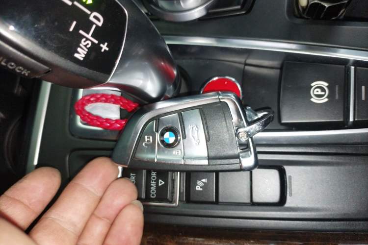 Used BMW X5 2018 xDrive28i
