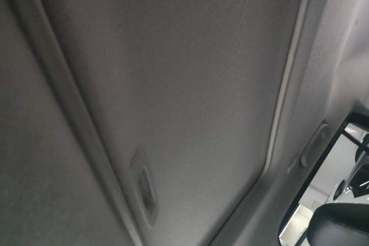 Used Nissan Terra 2018 2.5L Automatic 2WD Luxury Edition
