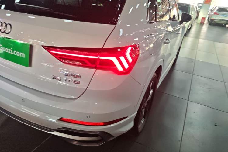 Used Audi Q3 2022 35 TFSI Fashion Dynamic Model
