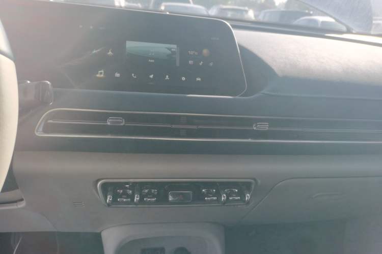 Used ORA Good Cat 2021 400km Standard Range Muse Edition Lithium-Ion Battery