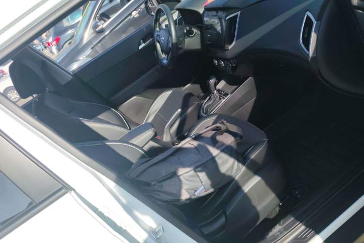 Used Hyundai ix25 2017 1.6L Automatic Smart Version
